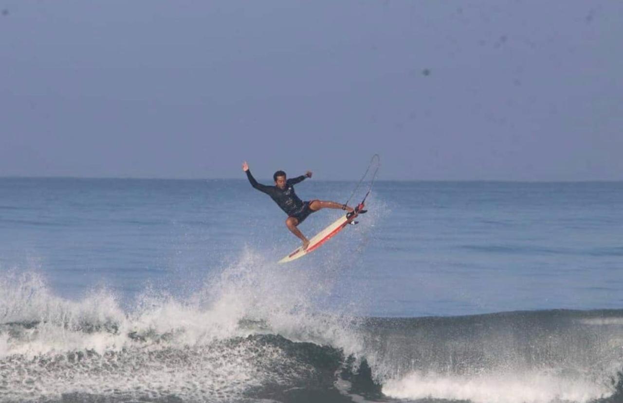 Surfers Villa Medewi Jembrana Eksteriør billede